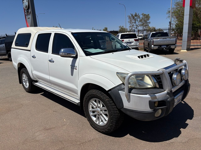 Image of 2011 Toyota Hilux SR5