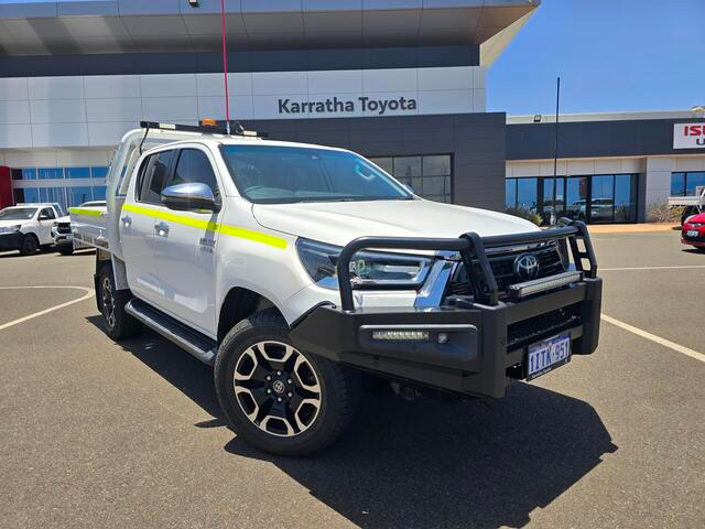 Image of 2021 Toyota Hilux SR5