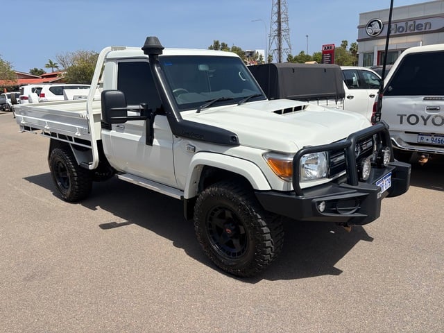Image of 2022 Toyota Landcruiser Military GXL