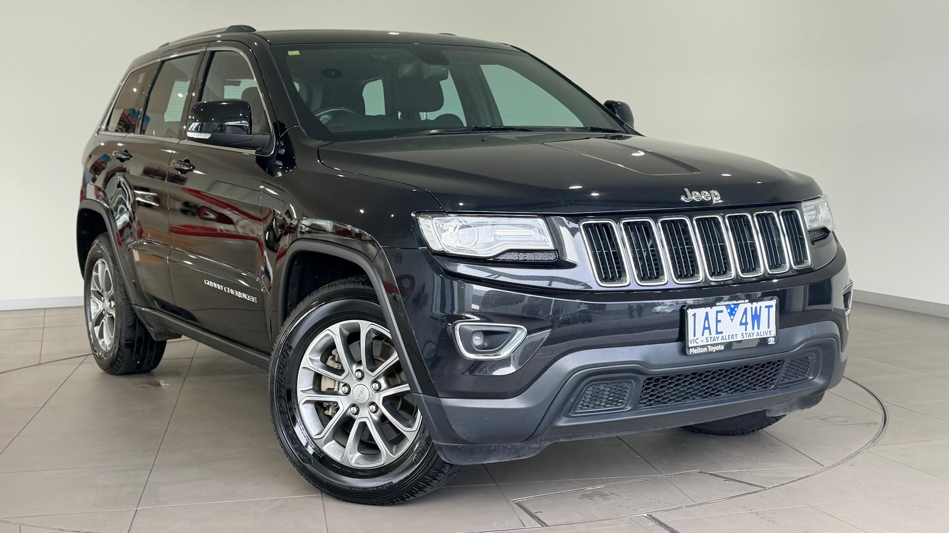 Image of 2013 JEEP GRAND CHEROKEE Laredo