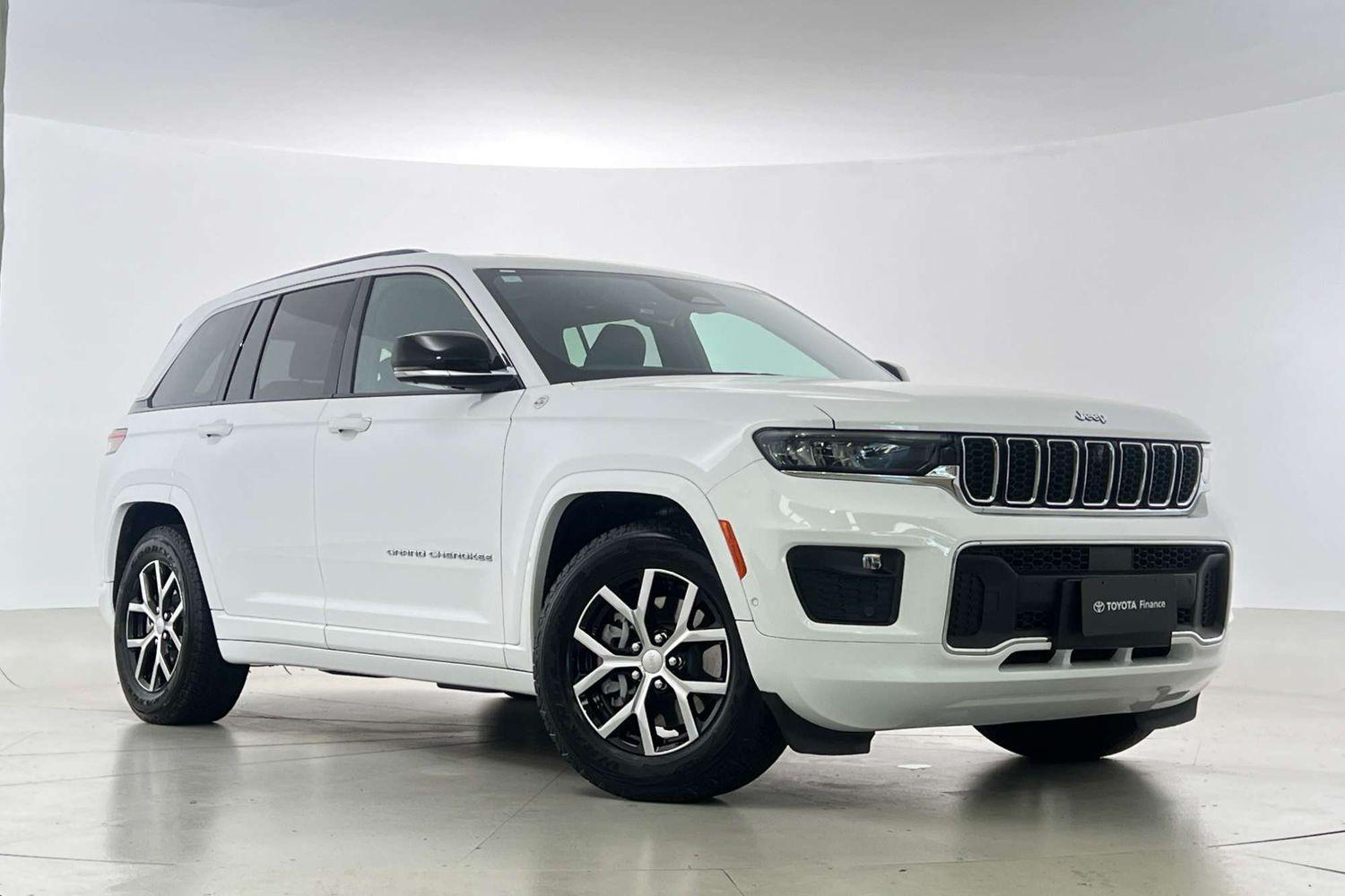 Image of 2023 JEEP GRAND CHEROKEE Overland