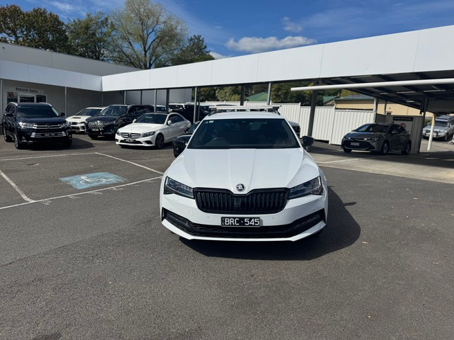 2021 SKODA Superb 206TSI SportLine in White