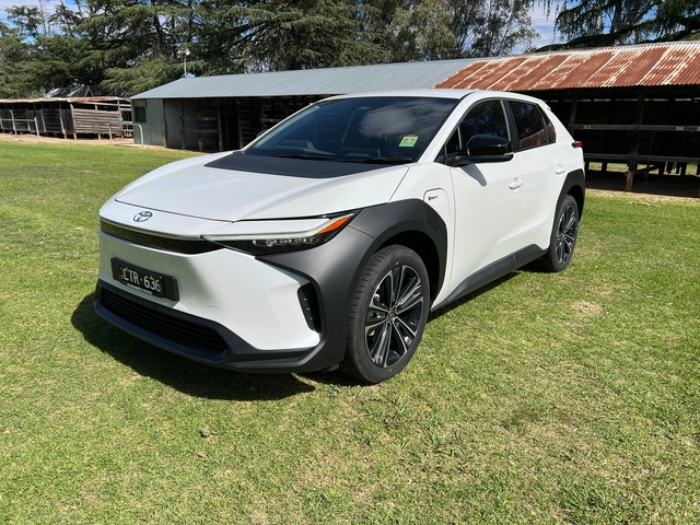 2023 Toyota bZ4X Standard 2WD in White