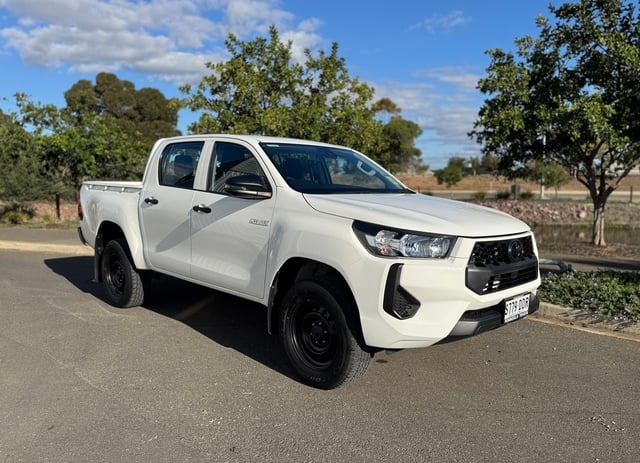 Image of 2024 Toyota Hilux 4x4 Workmate