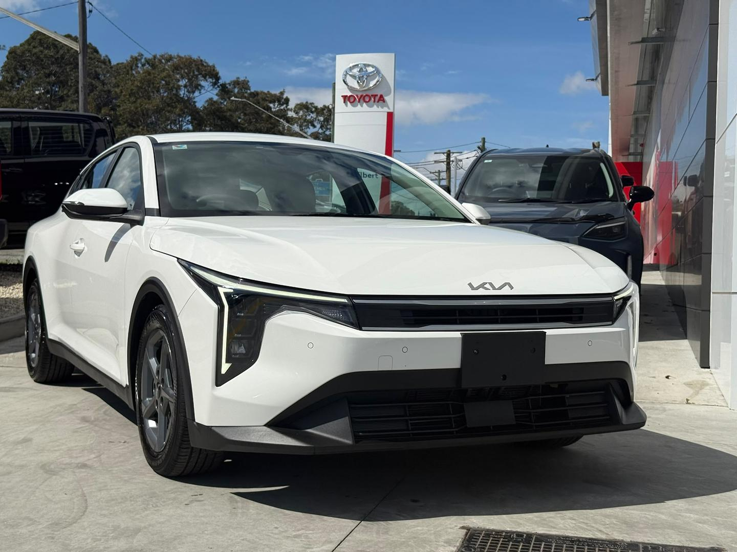 Image of 2025 Kia K4 S