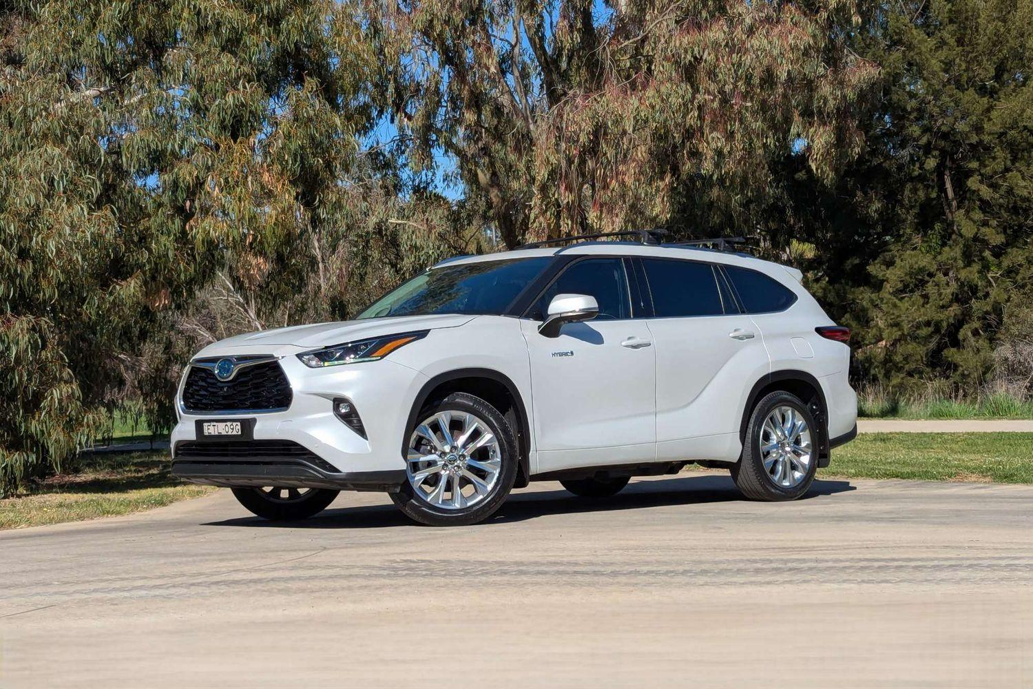 Image of 2022 Toyota Kluger Hybrid AWD GRANDE