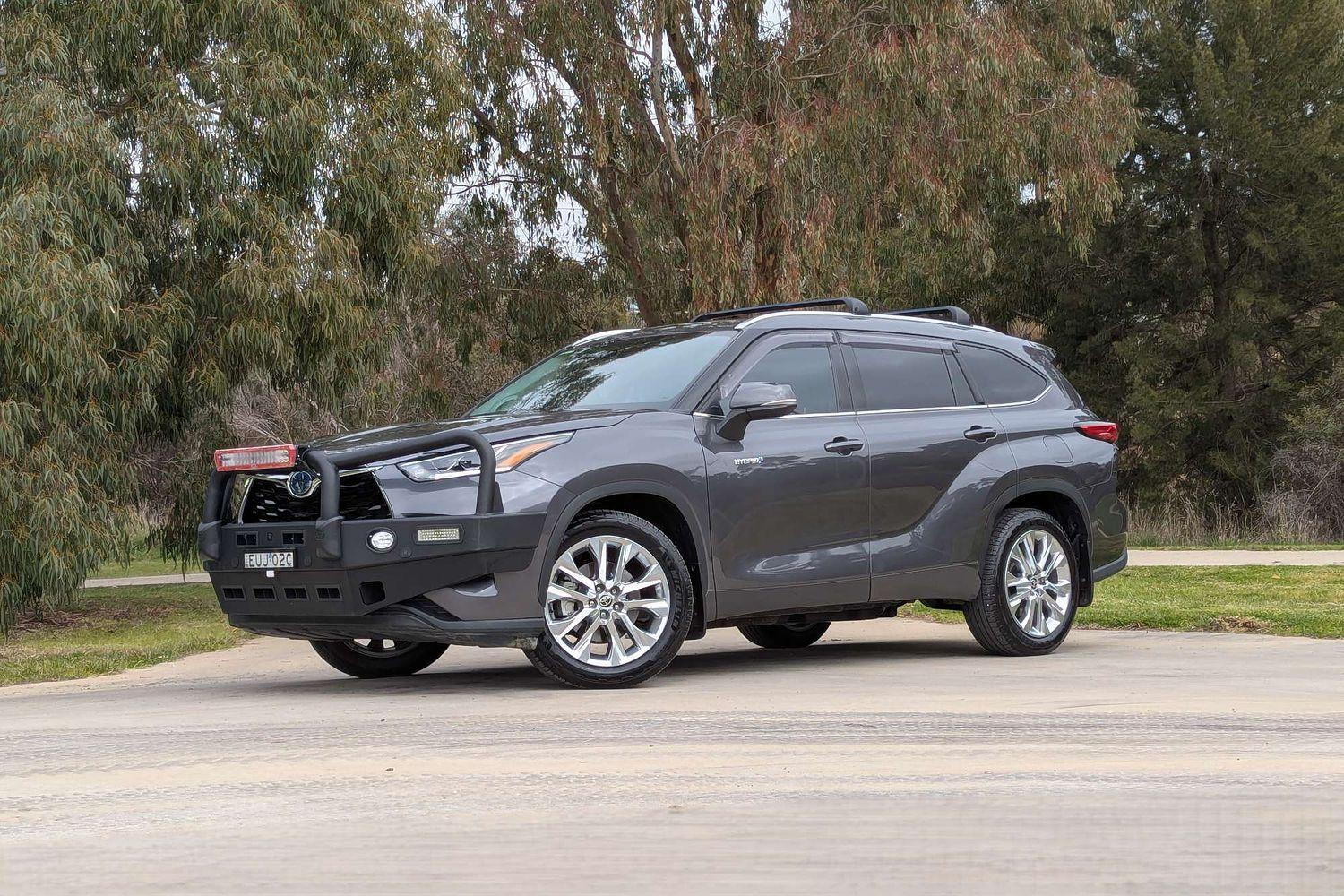 Image of 2022 Toyota Kluger Hybrid AWD GRANDE