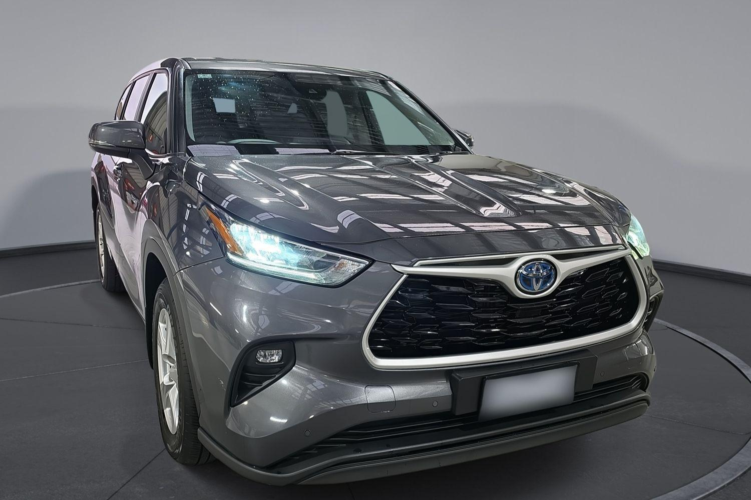 Image of 2024 Toyota KLUGER HYBRID GX AWD