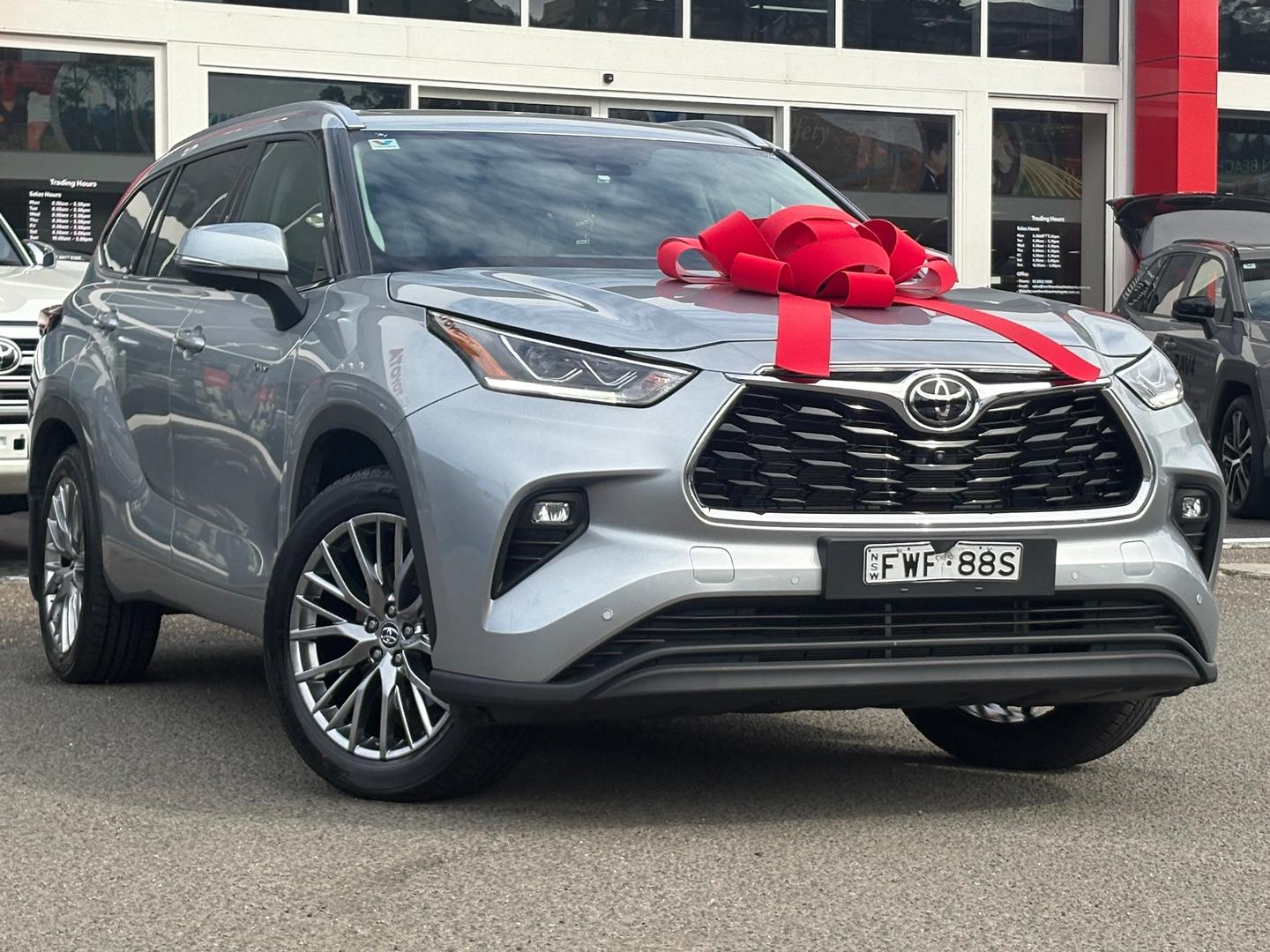 Image of 2025 Toyota KLUGER HYBRID AWD GRANDE