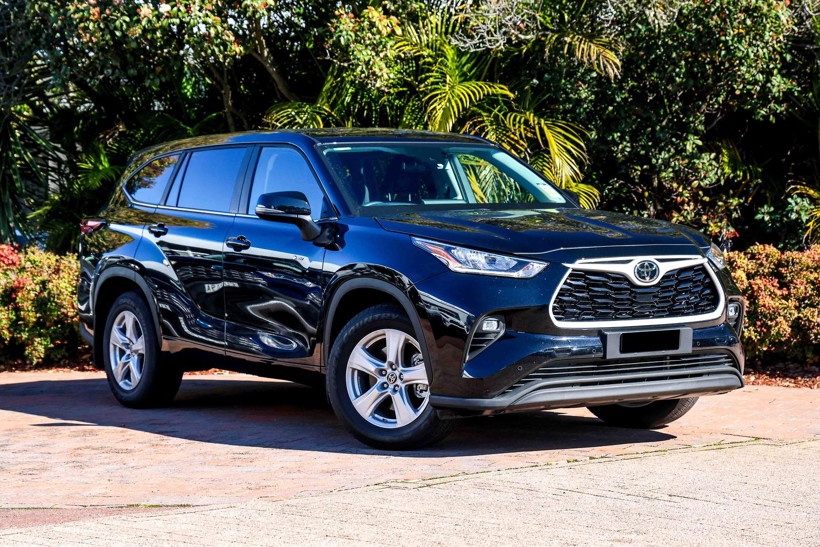 Image of 2025 TOYOTA Kluger Hybrid GX AWD