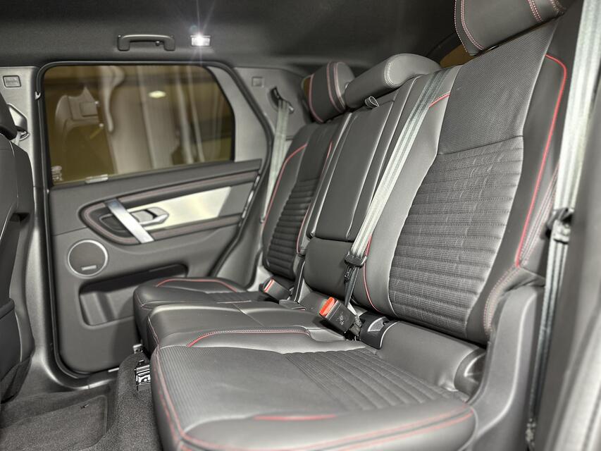 2022 Land Rover Discovery Sport P250 R-Dynamic SE in Santorini Black (1ag)