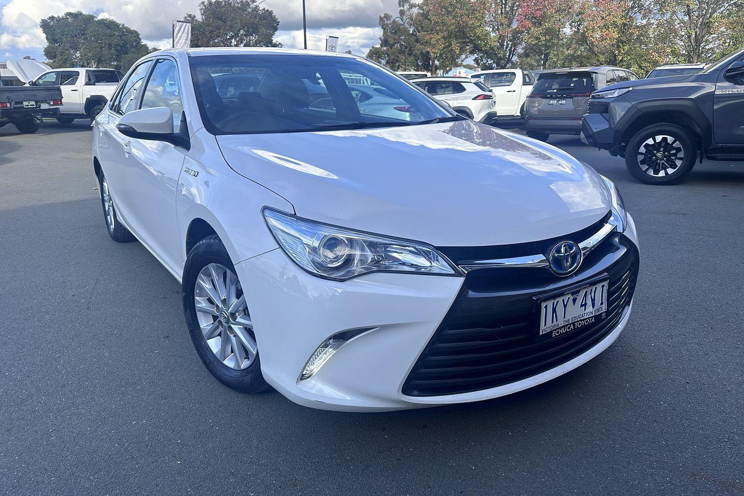 Image of 2017 Toyota Camry Hybrid Hybrid Altise