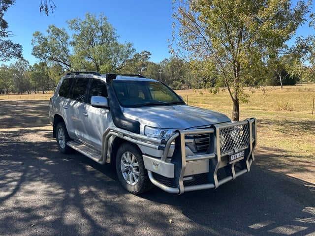 Image of 2020 Toyota Landcruiser VX