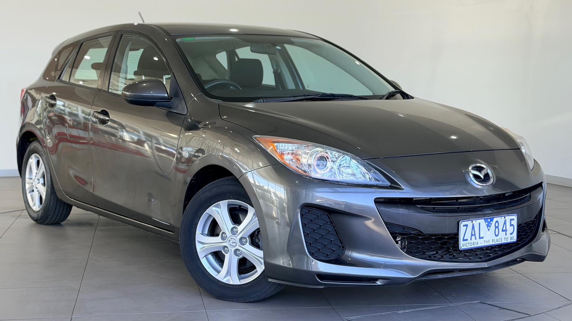 Image of 2012 MAZDA MAZDA3 Neo