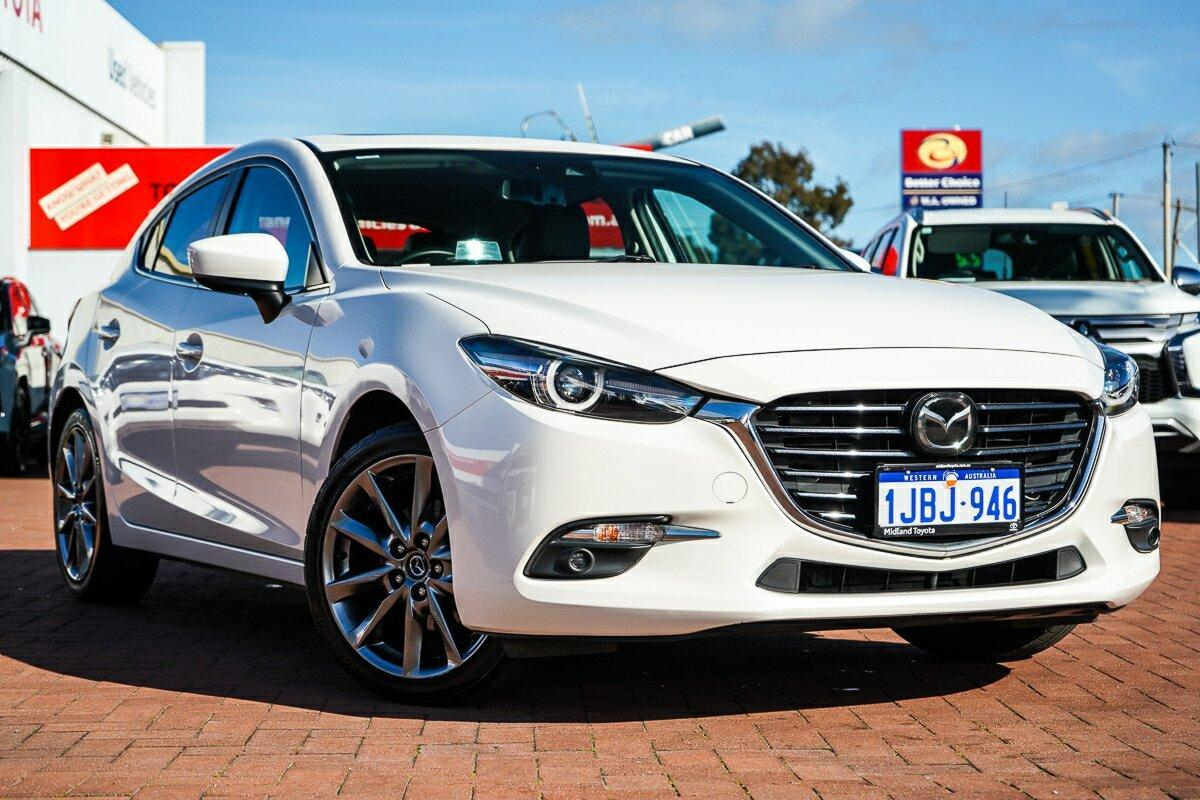 Image of 2018 MAZDA MAZDA3 SP25 Astina