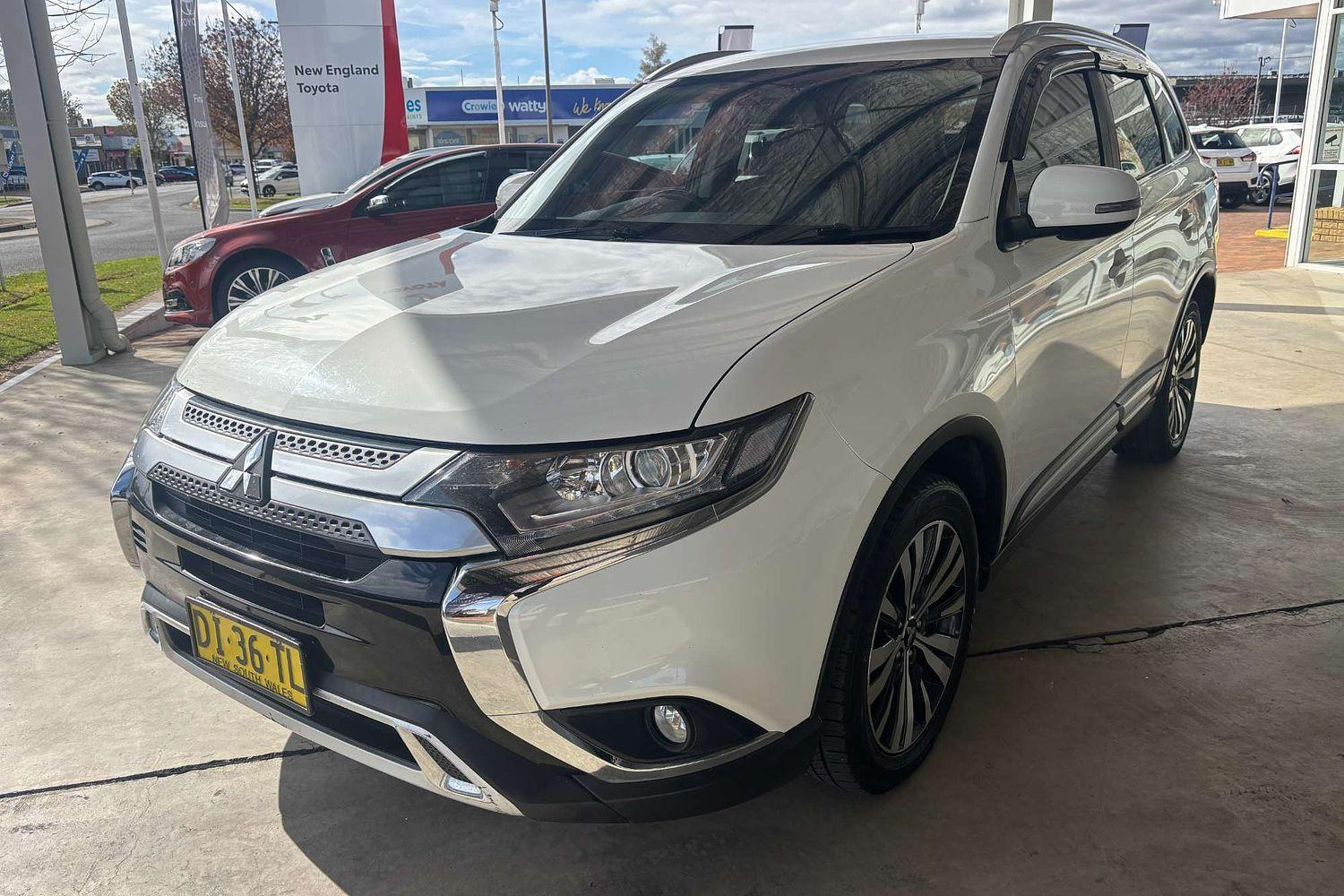 Image of 2018 Mitsubishi Outlander LS