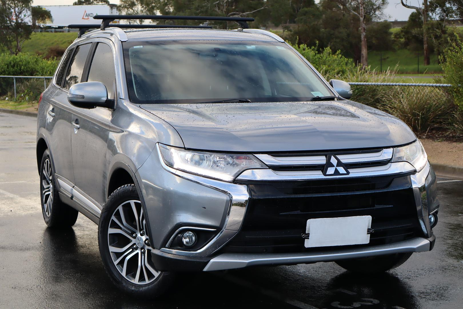 Image of 2016 MITSUBISHI OUTLANDER LS