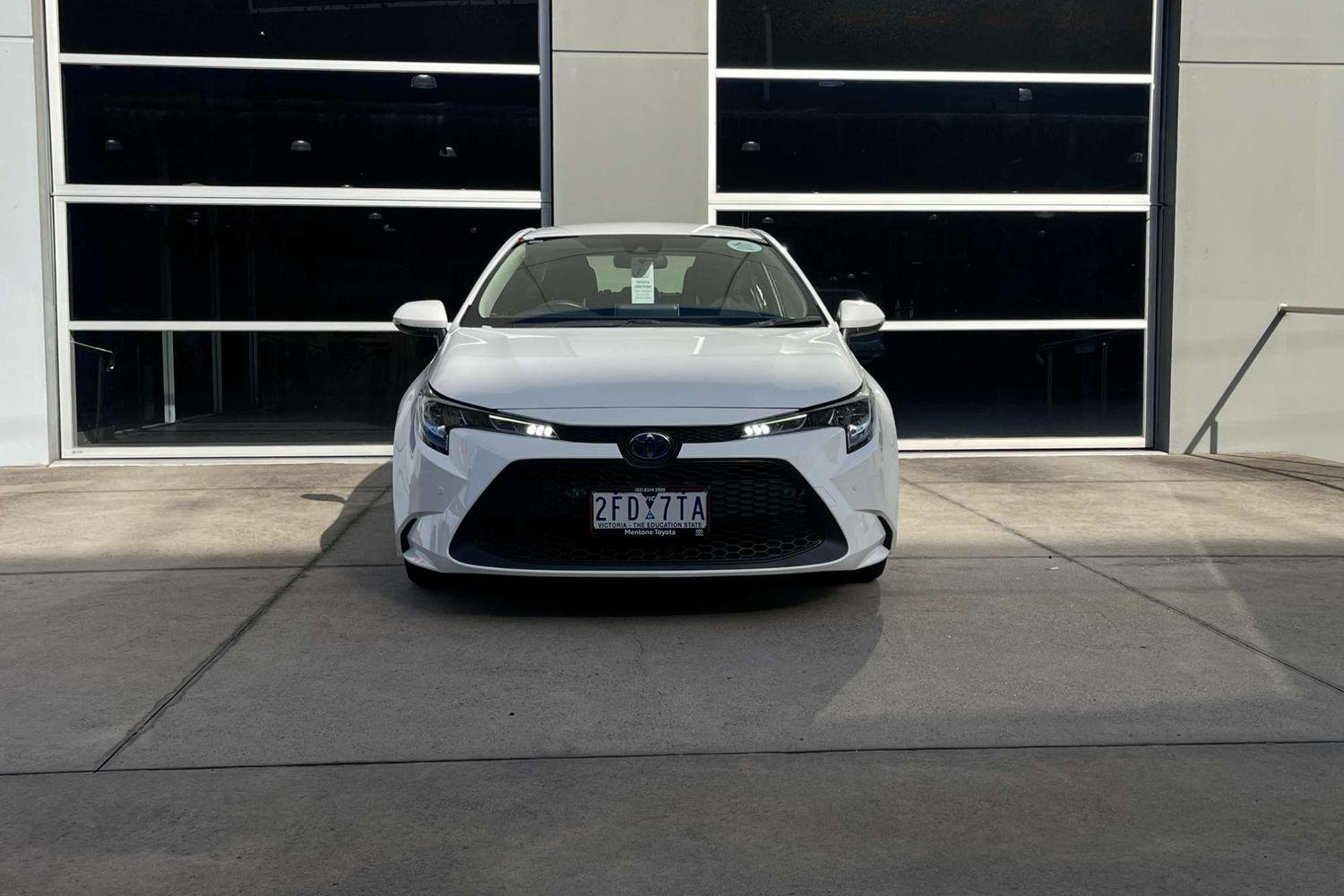 Image of 2021 Toyota Corolla Sedan Hybrid Ascent Sport