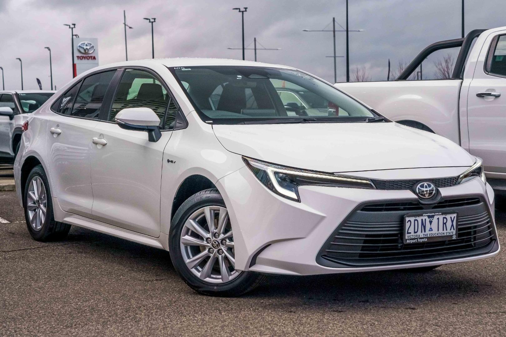 Image of 2025 Toyota Corolla Sedan Hybrid SX