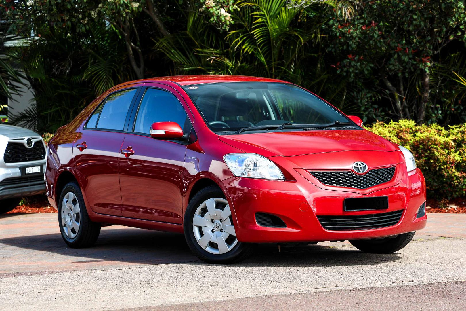 Image of 2011 TOYOTA Yaris YRS