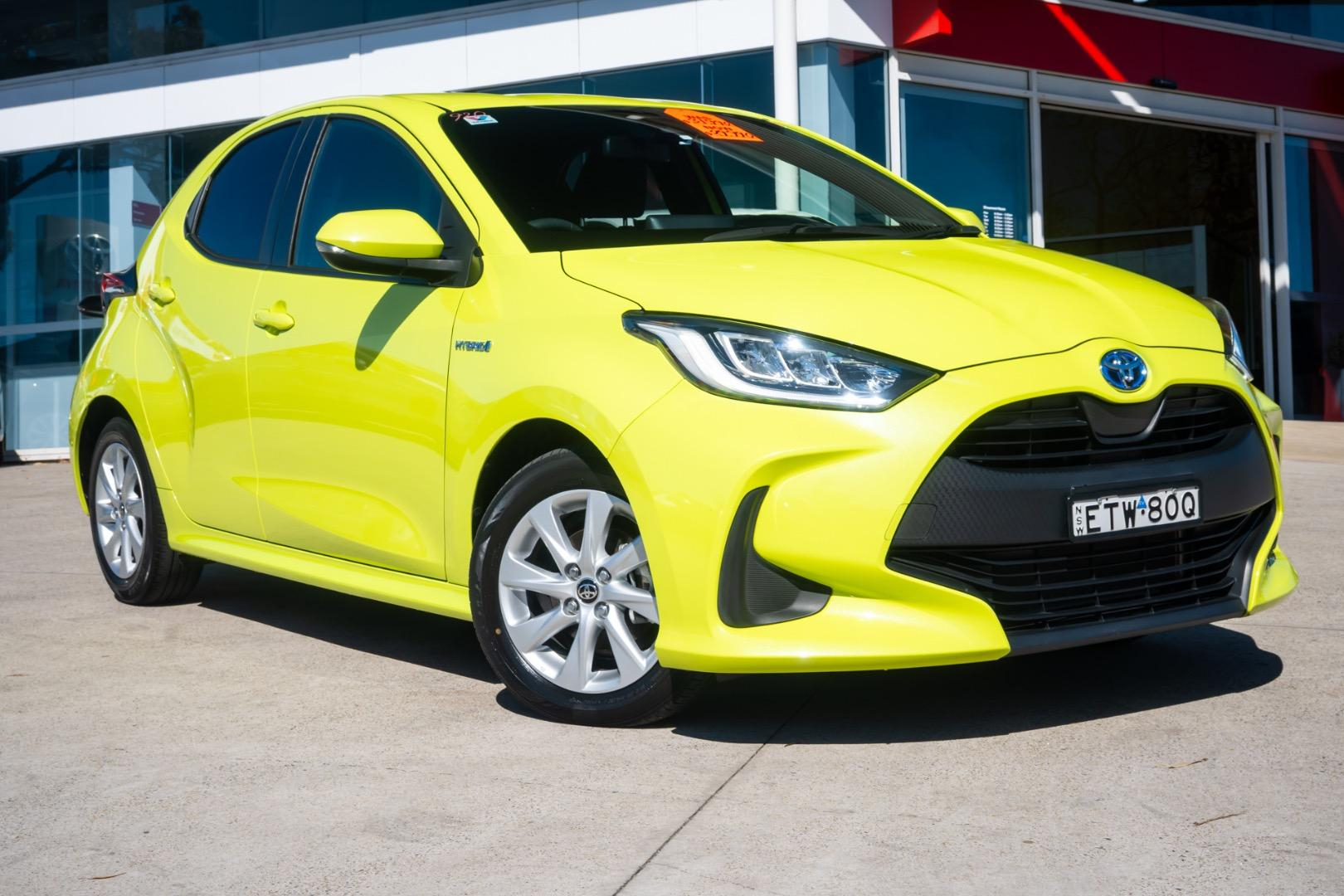 Image of 2022 Toyota Yaris HB Hybrid SX