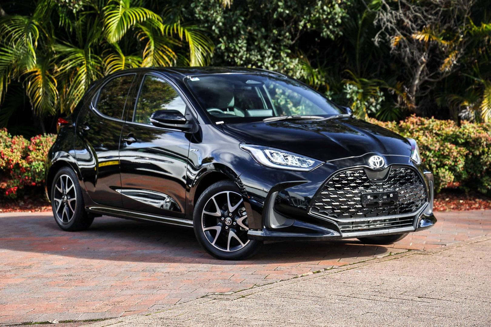 Image of 2024 TOYOTA Yaris Hybrid ZR