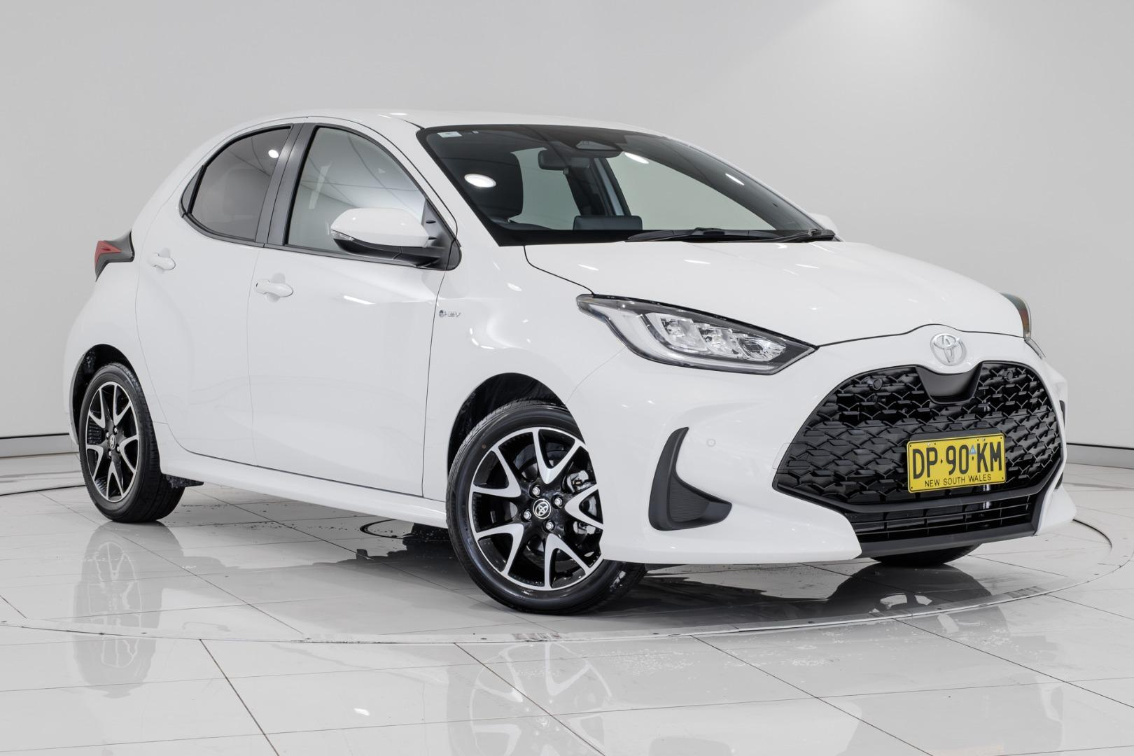 Image of 2025 Toyota Yaris HB Hybrid SX