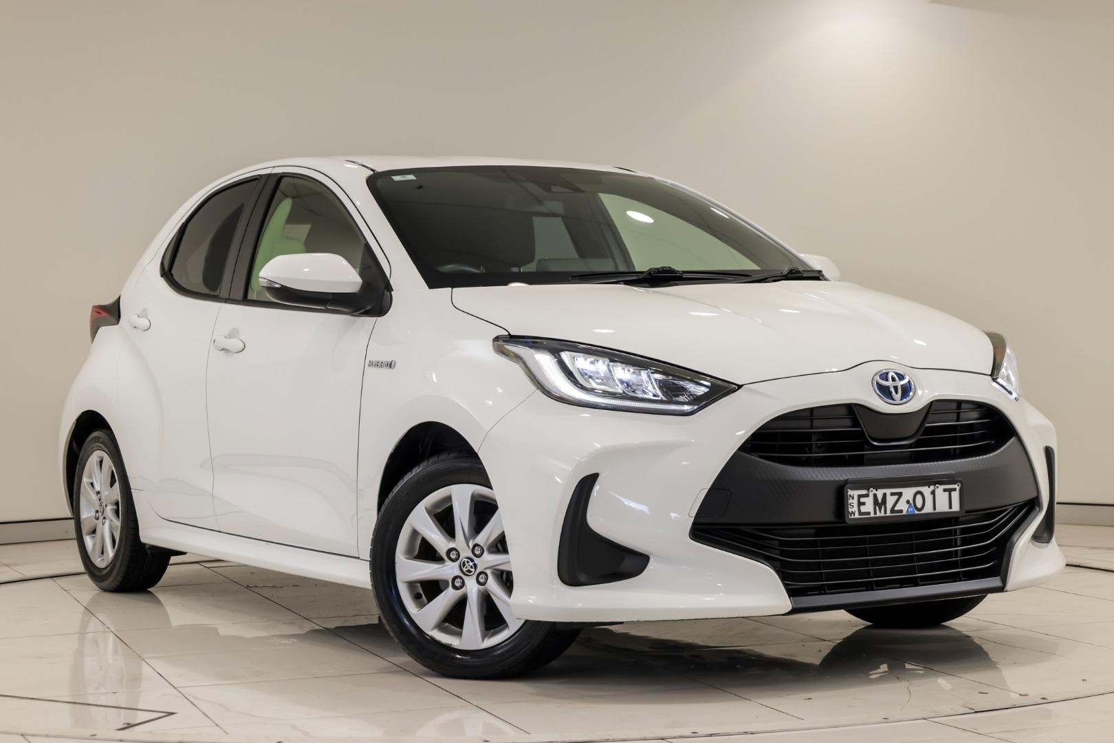 Image of 2021 Toyota Yaris HB Hybrid SX