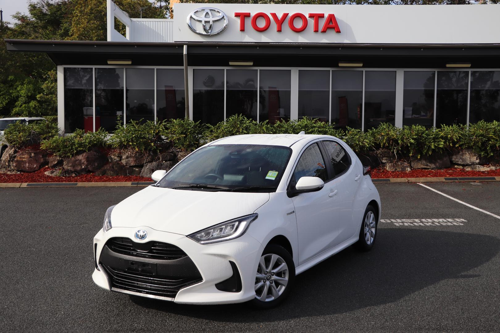 Image of 2022 Toyota Yaris Hybrid SX