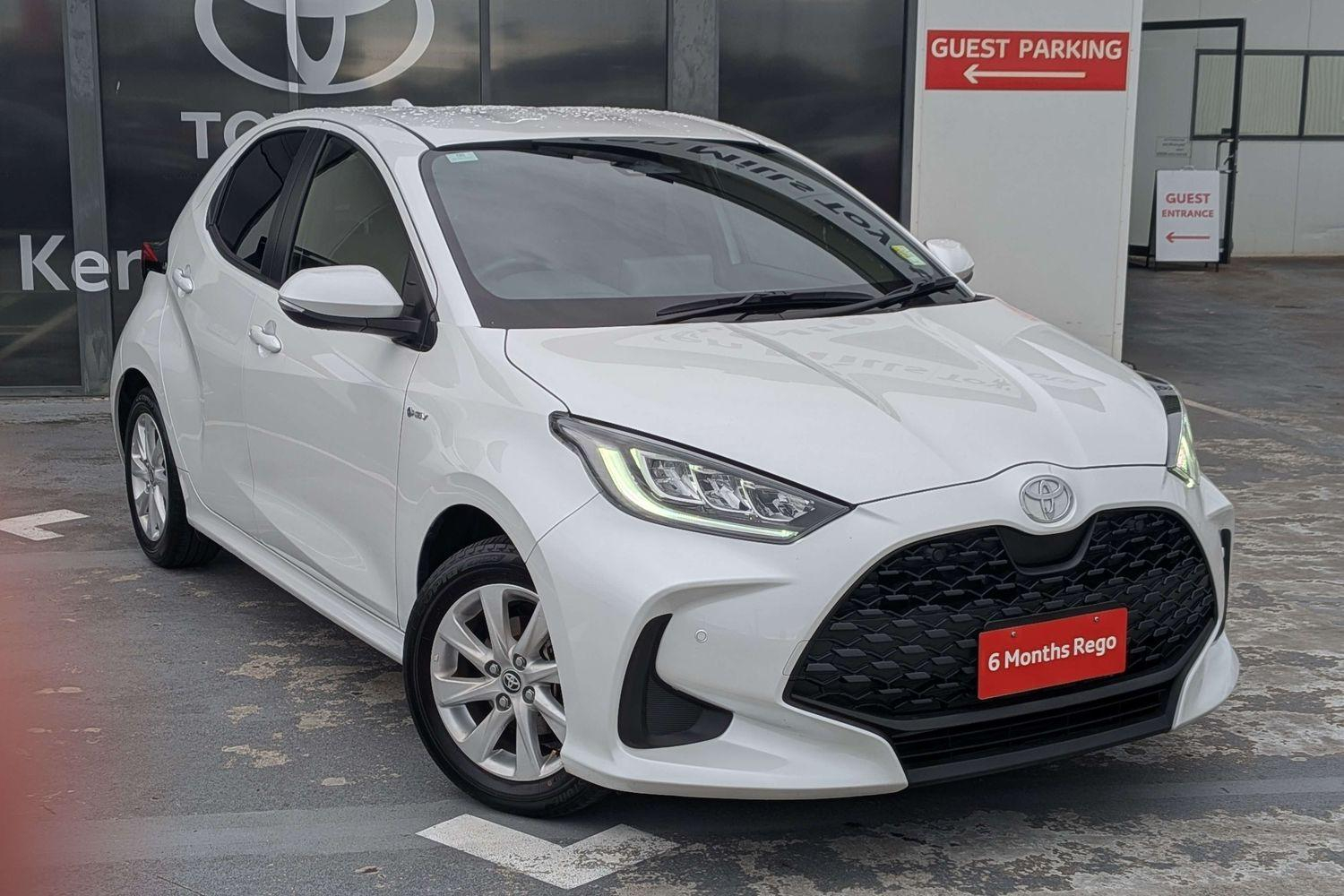Image of 2024 Toyota Yaris HB Hybrid SX