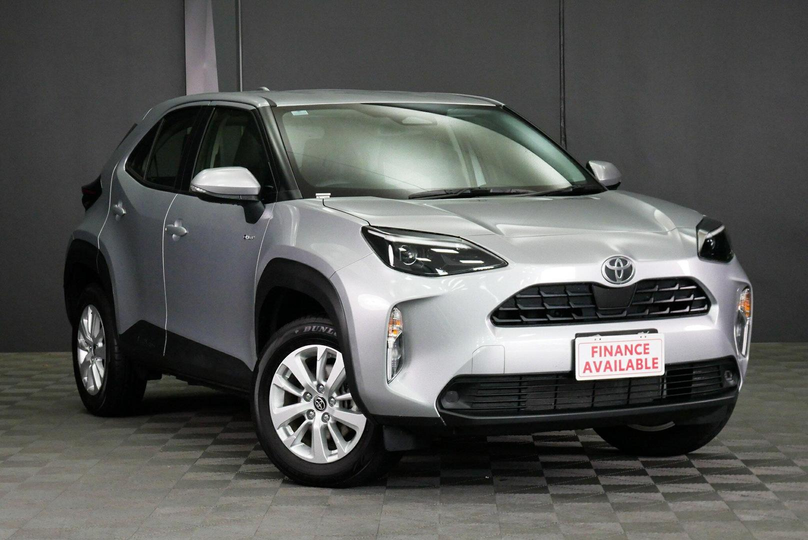 Image of 2025 Toyota Yaris Cross Hybrid GX
