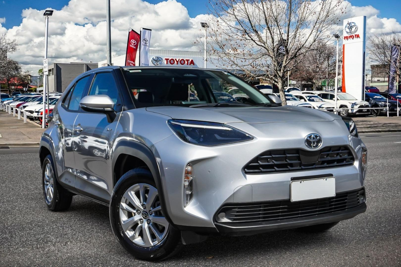 Image of 2025 Toyota Yaris Cross Hybrid GX