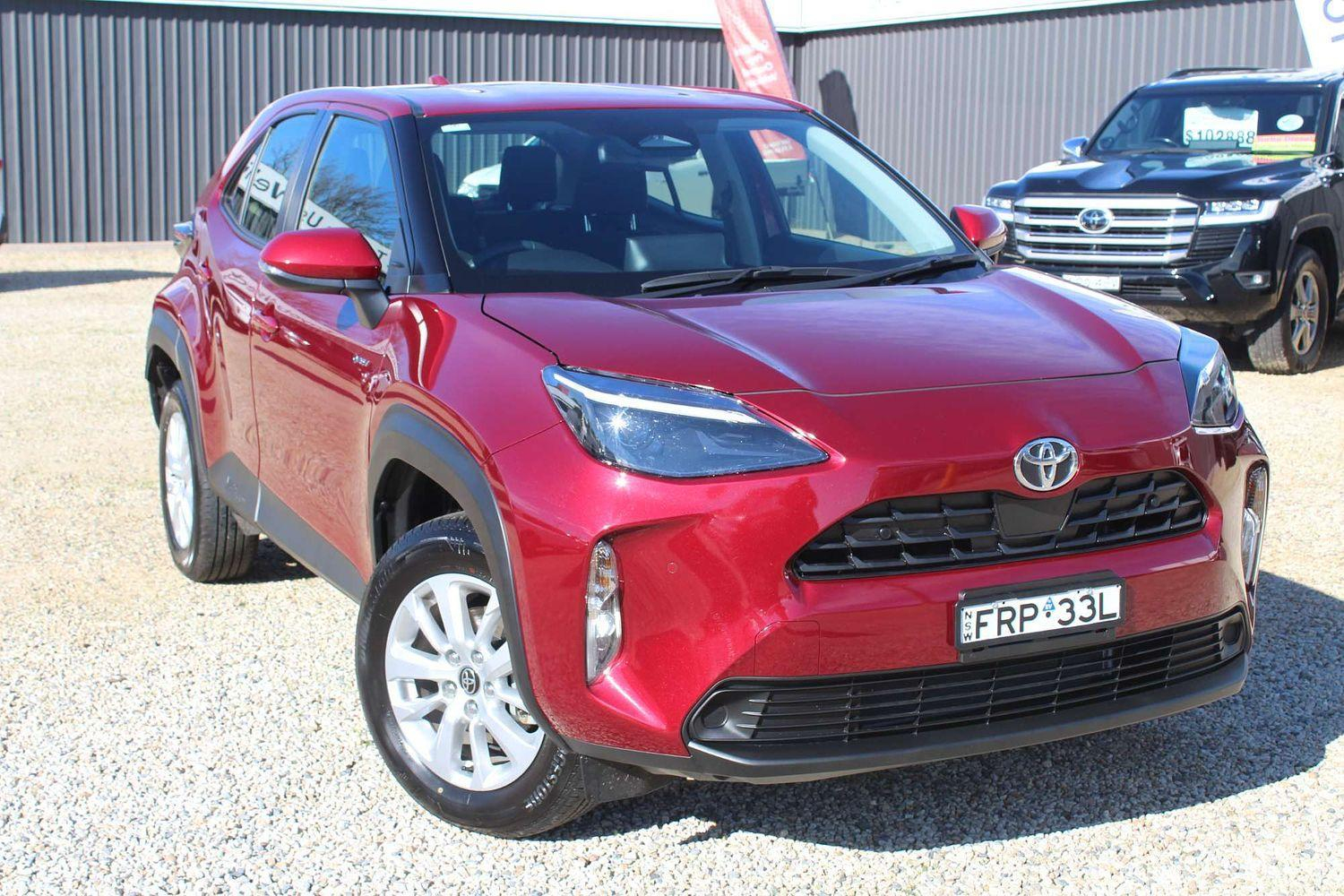 Image of 2025 Toyota Yaris Cross Hybrid GX