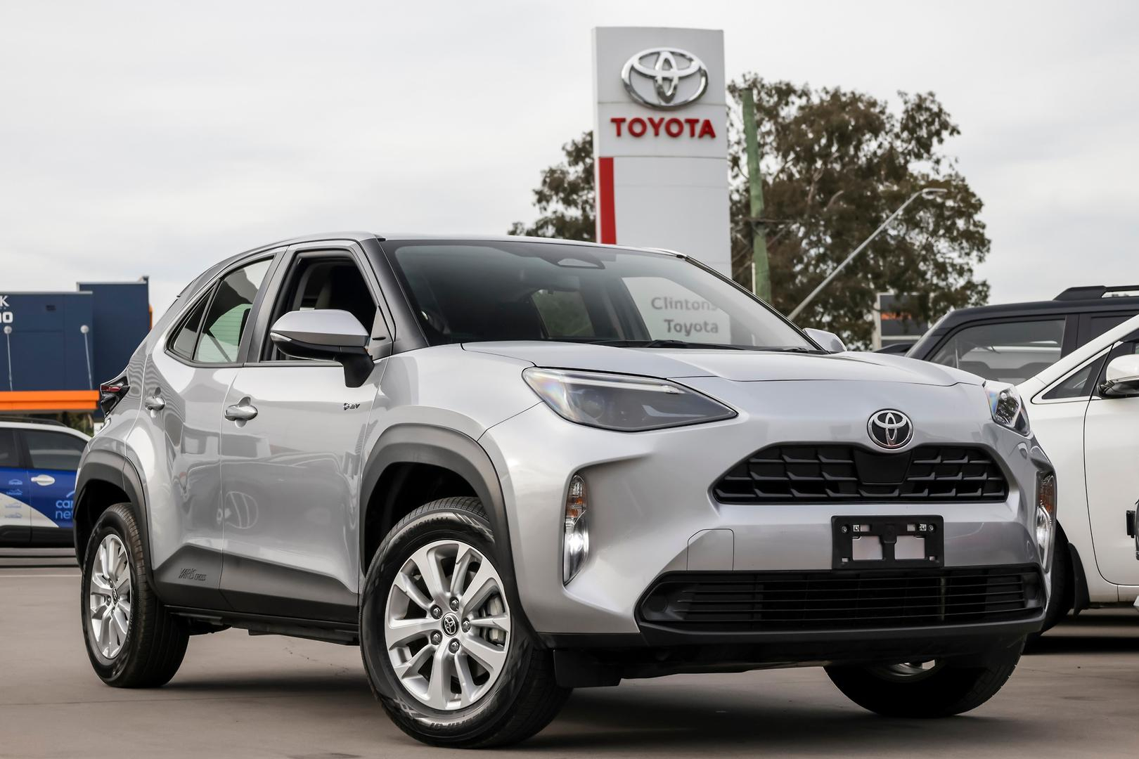 Image of 2024 Toyota Yaris Cross GX