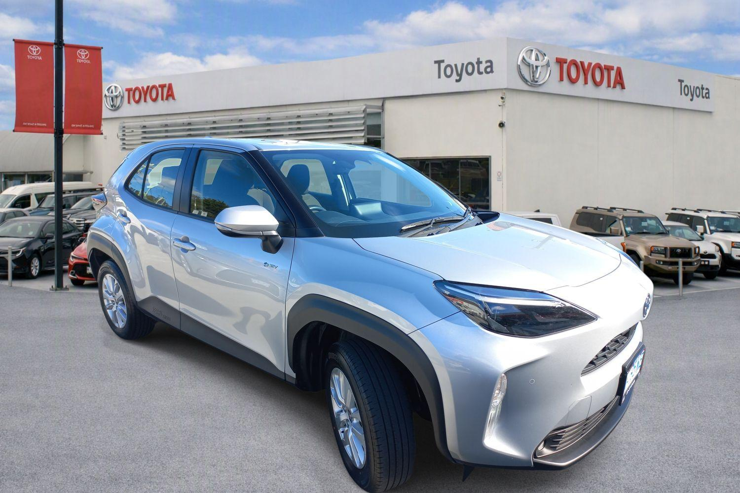 Image of 2025 Toyota Yaris Cross Hybrid GX