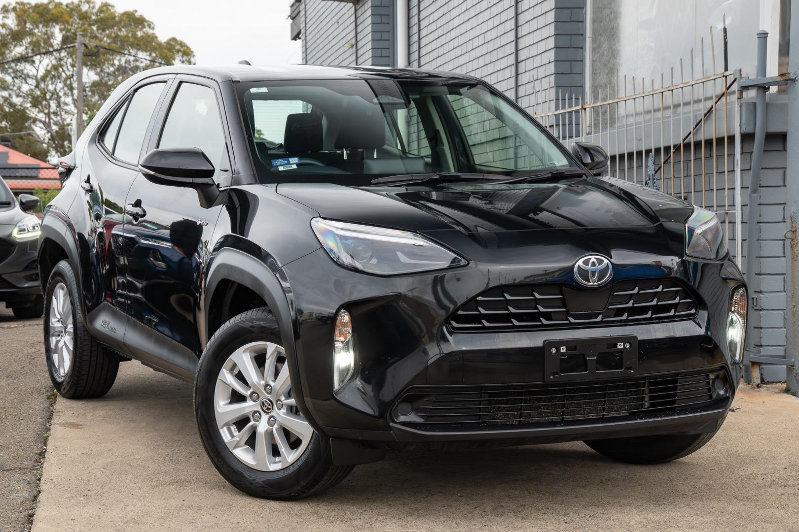 Image of 2024 Toyota Yaris Cross Hybrid GX
