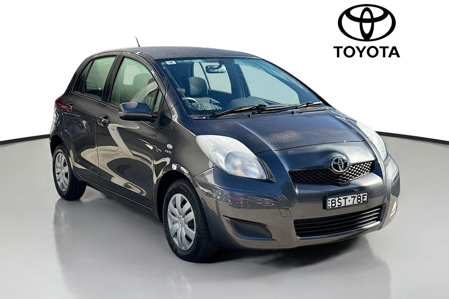 Image of 2010 Toyota Yaris YR