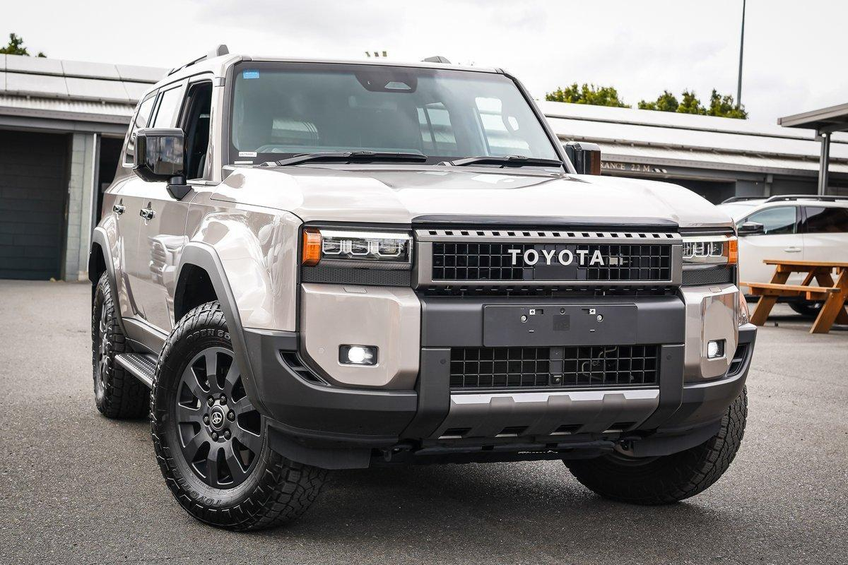 Image of 2025 Toyota PRADO Altitude