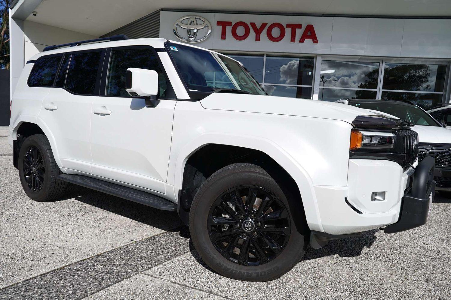 Image of 2024 Toyota Prado VX