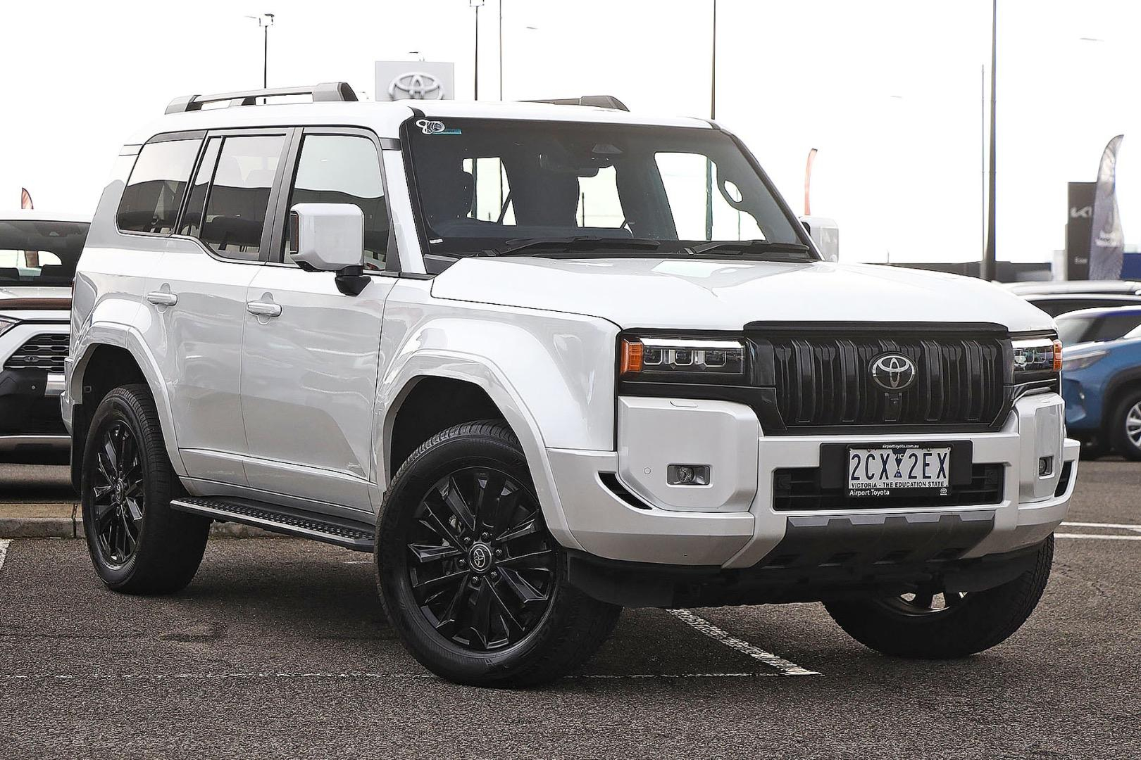 Image of 2025 Toyota Prado VX