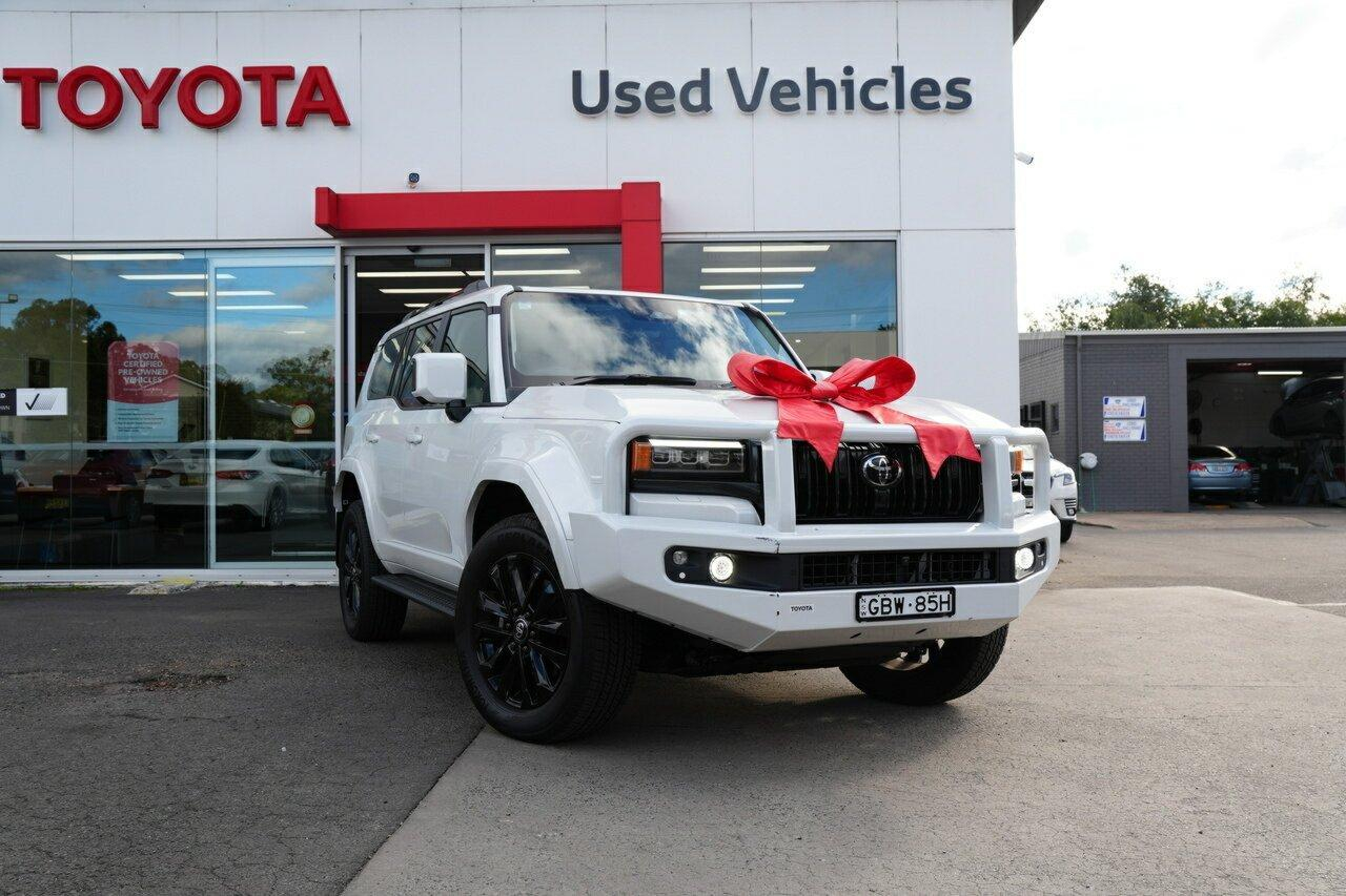 Image of 2025 Toyota Prado VX