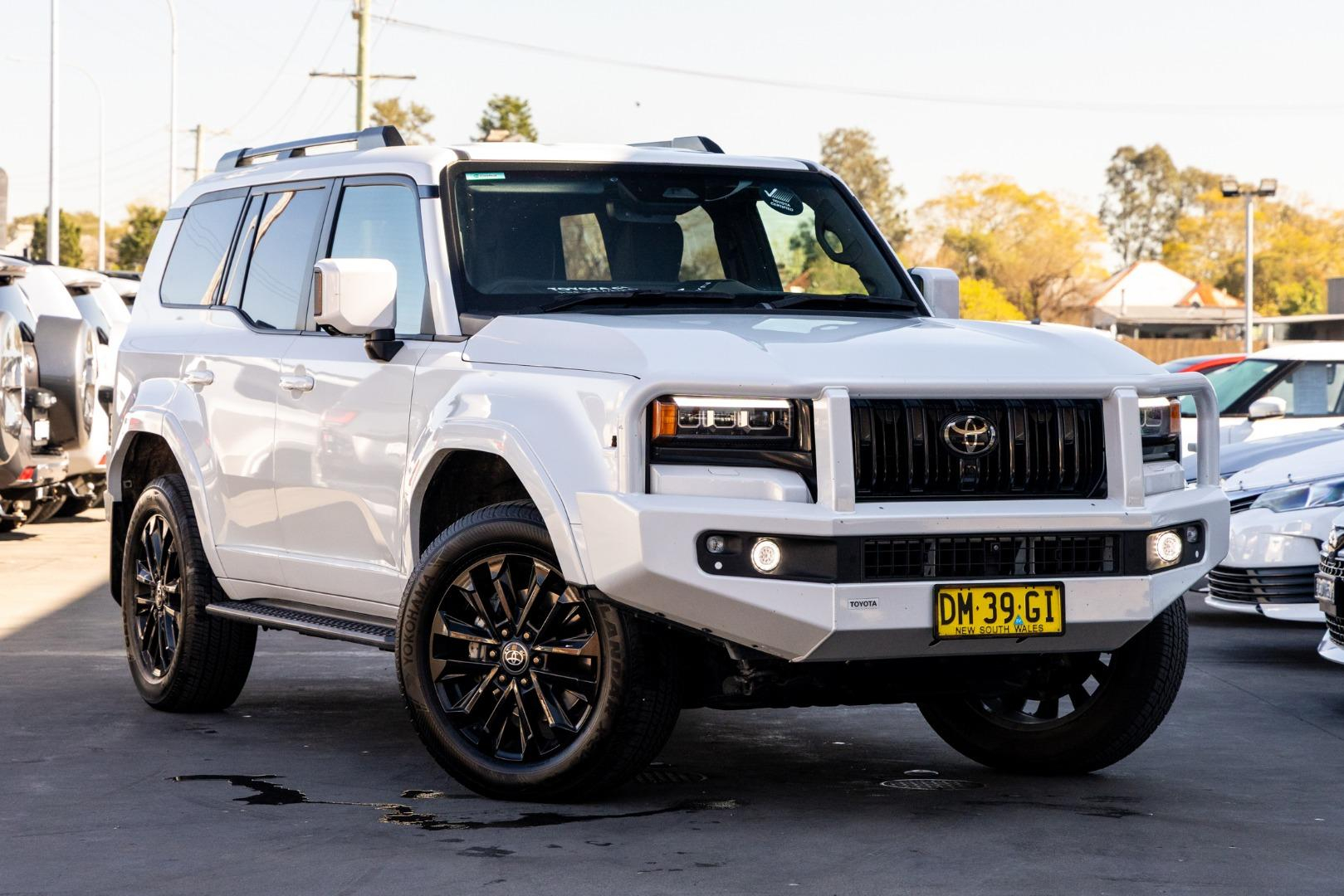 Image of 2024 Toyota Prado VX