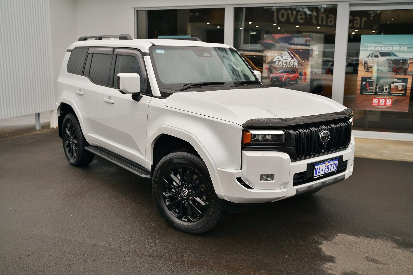 Image of 2025 Toyota Prado VX