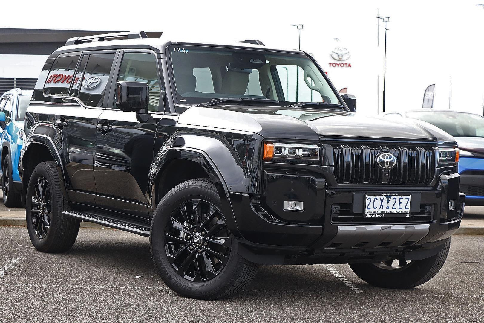 Image of 2025 Toyota Prado VX