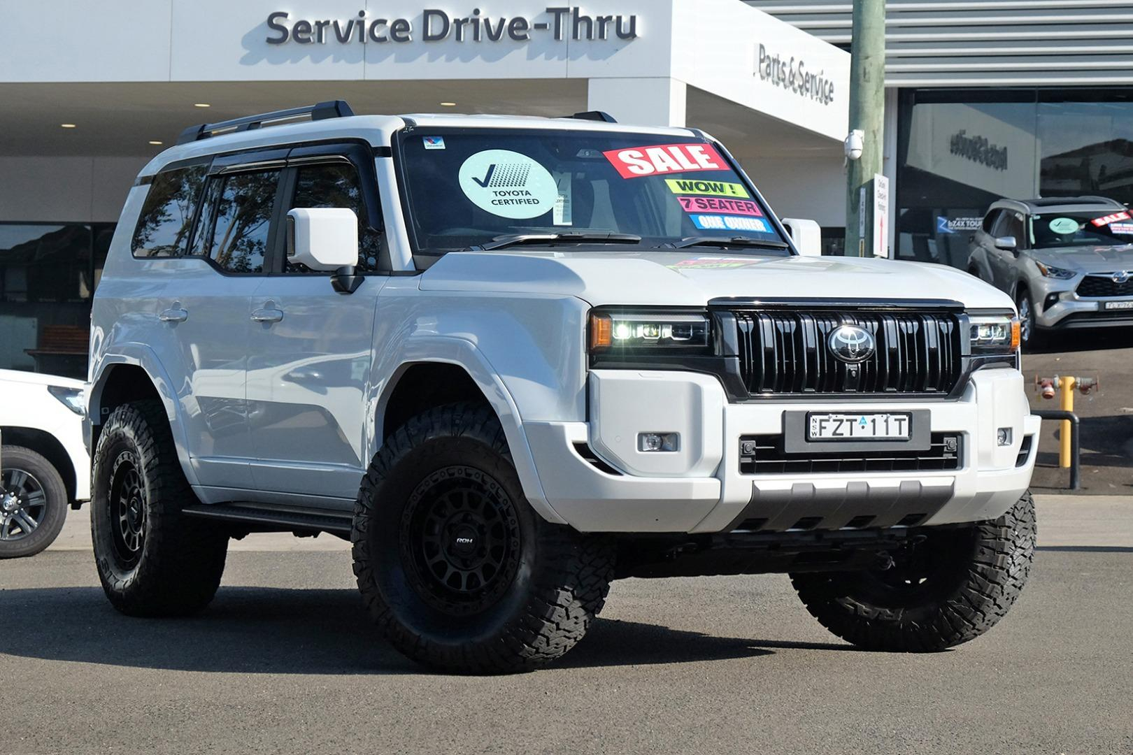 Image of 2024 Toyota PRADO VX