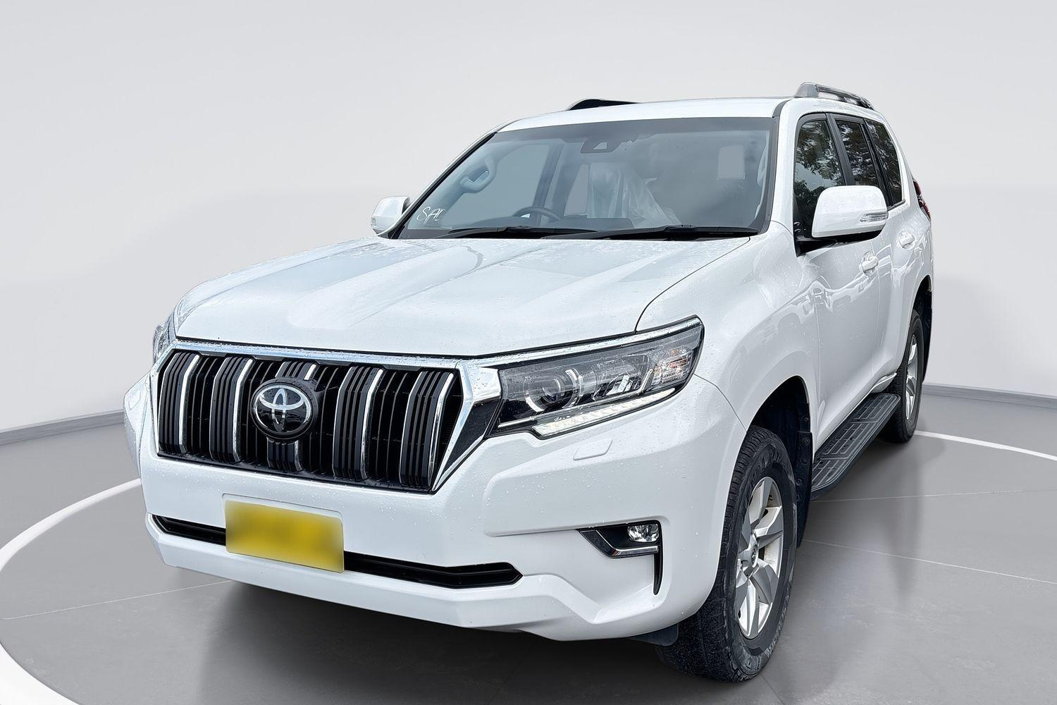 Image of 2023 Toyota Prado GXL