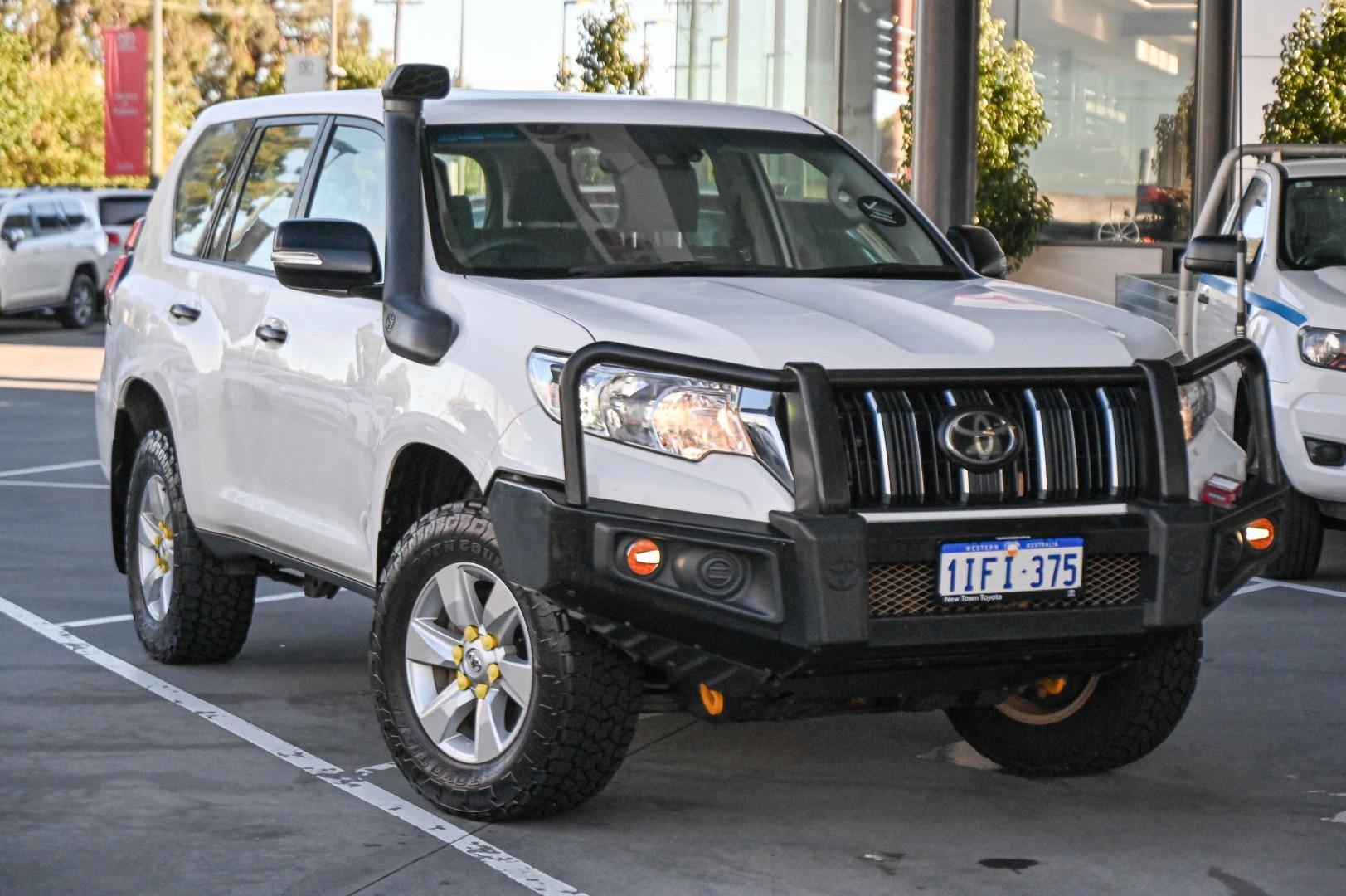 Image of 2023 Toyota Prado GX