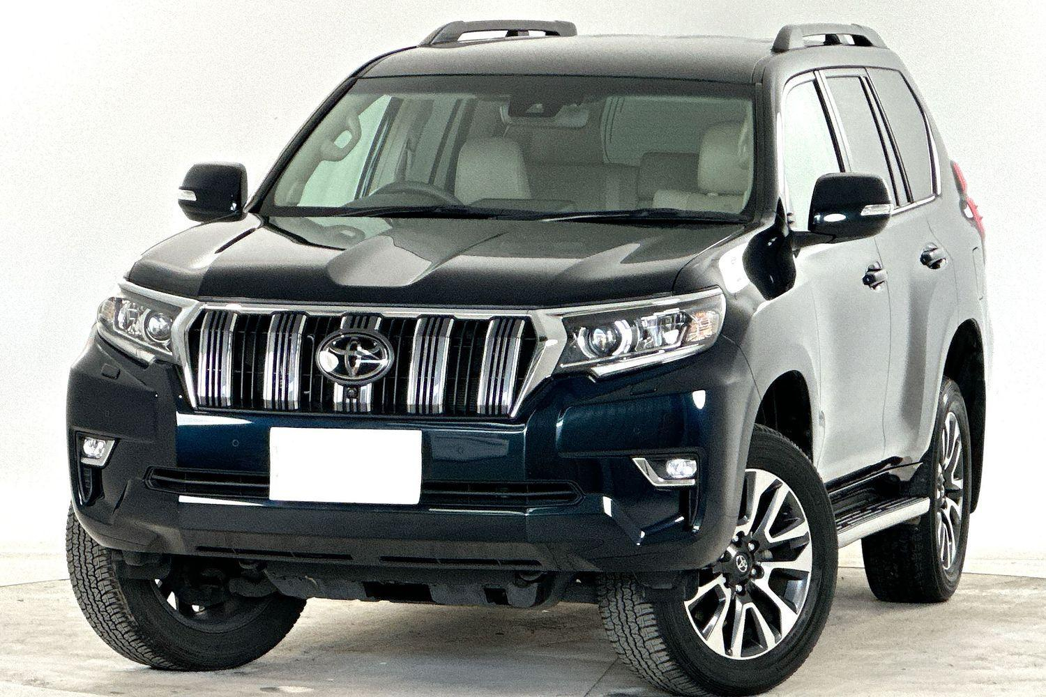 Image of 2023 Toyota Prado VX