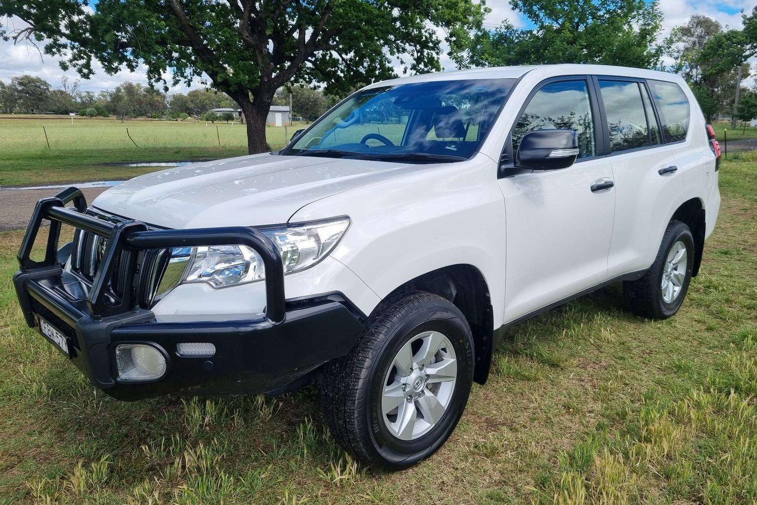Image of 2023 Toyota Prado GX