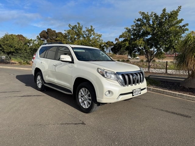 Image of 2016 Toyota Prado VX